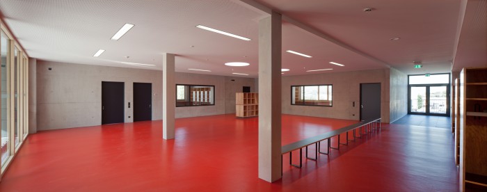 Montessori Schulhaus in Evangelische Landeskirche